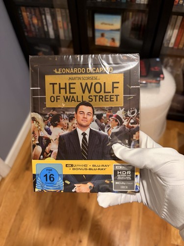 The wolf wall - wolf, street